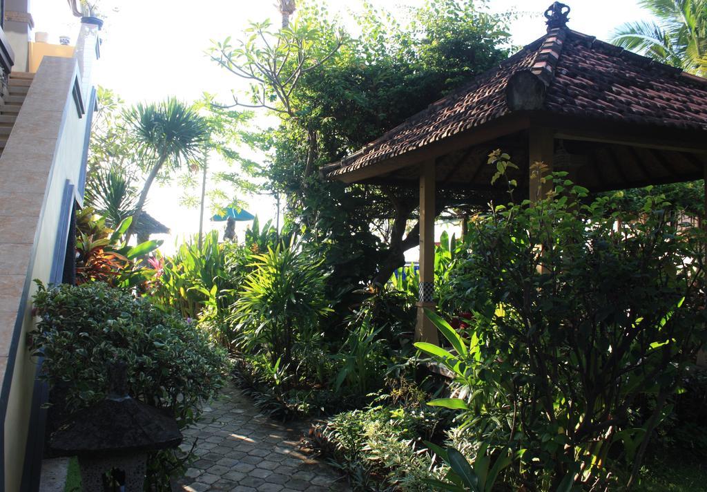 Cleopatra Beach Bungalows Hotell Lovina Eksteriør bilde