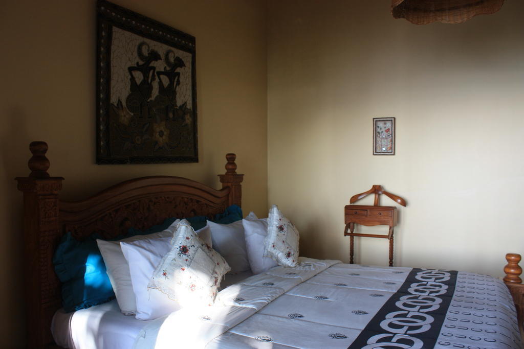 Cleopatra Beach Bungalows Hotell Lovina Eksteriør bilde