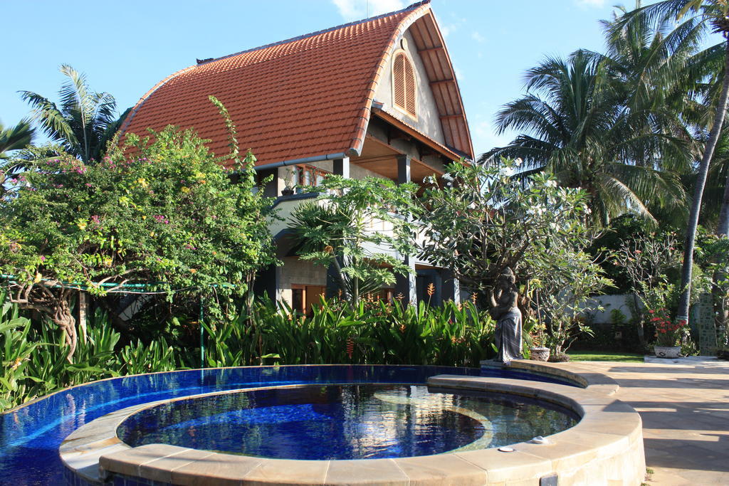 Cleopatra Beach Bungalows Hotell Lovina Eksteriør bilde